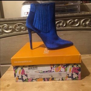 Velvet blue booties